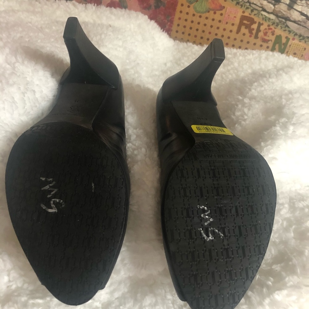 Open toe pumps - Picture 6 of 8